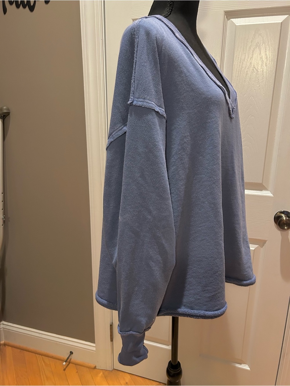 We The Free Venice V-Neck Sweatshirt - Picture 5 of 12